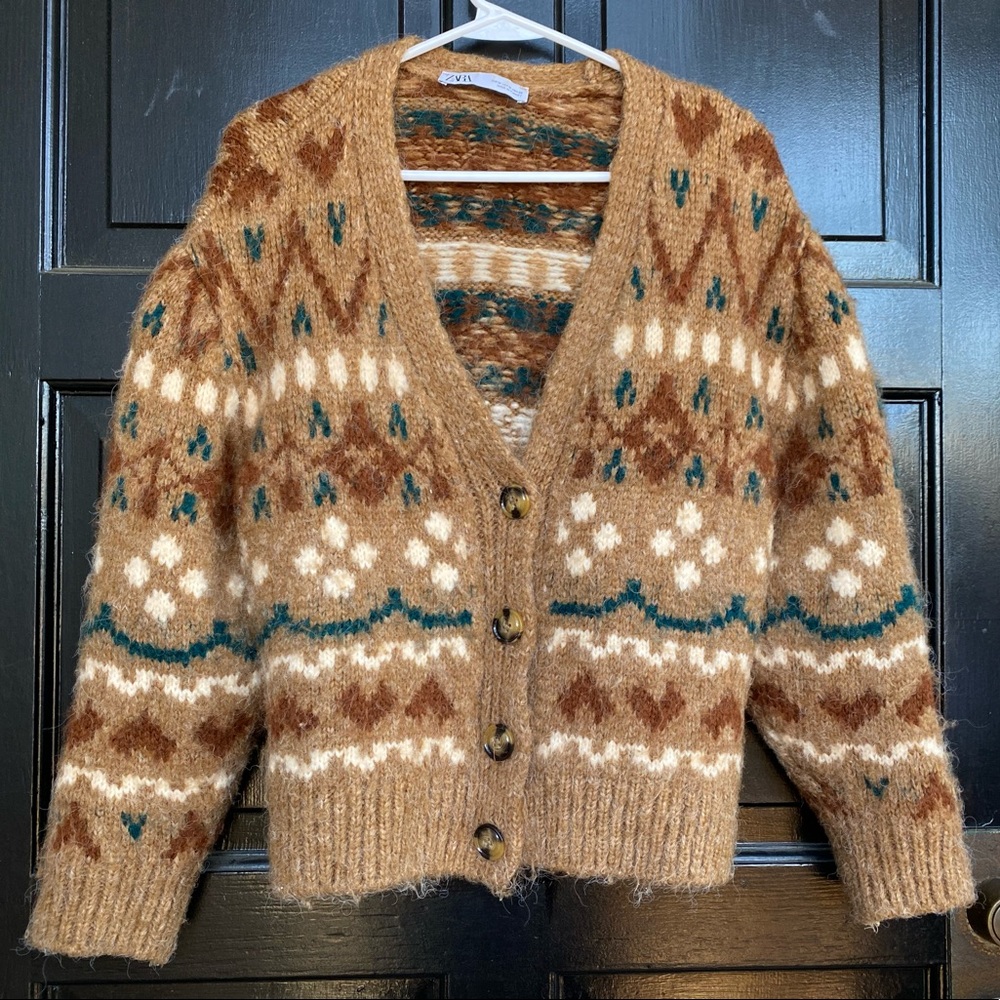 Zara patterned Christmas/grandma cropped cardigan